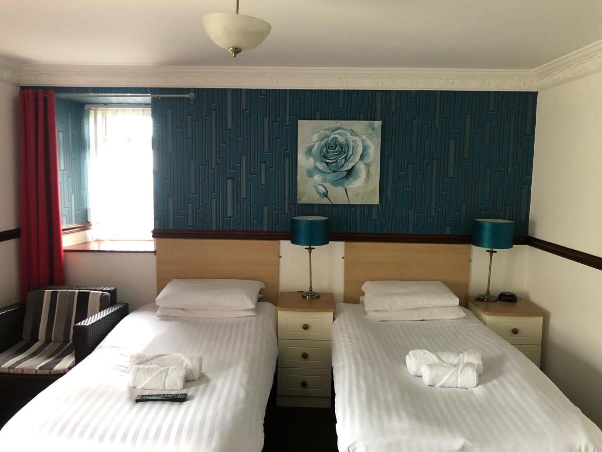 Boathouse Hotel Holyhead Exterior foto