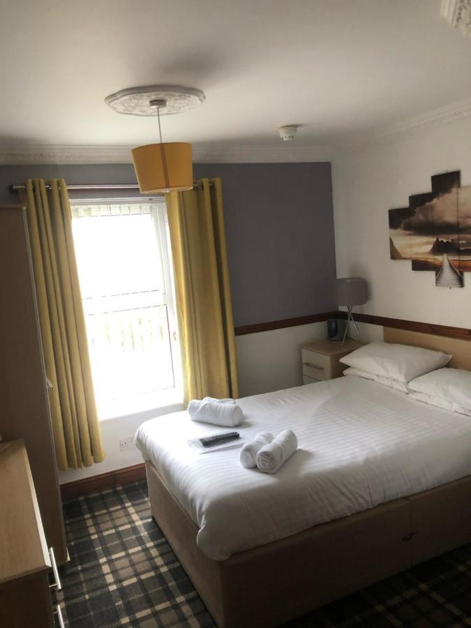 Boathouse Hotel Holyhead Exterior foto